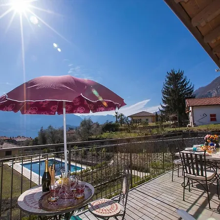 Sleeps 6 Pool Air Con Διαμέρισμα