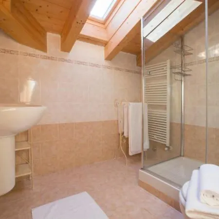 Sleeps 6 Pool Air Con Διαμέρισμα Tremezzo